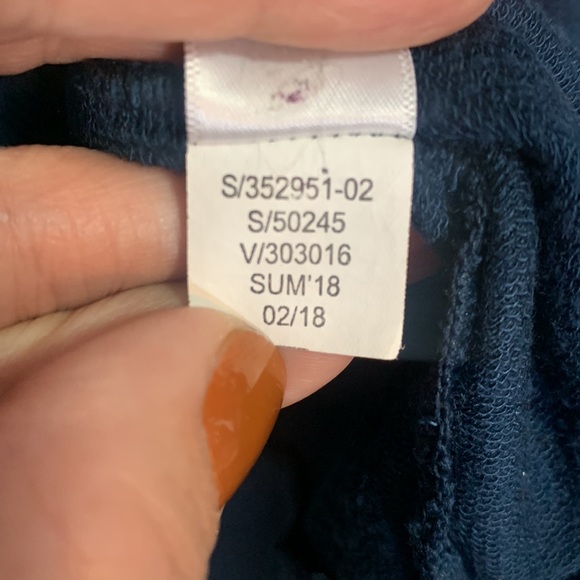 Athleta Cut Out Neck Sweatshirt Top Constellation Blue W-309 Size Small - Picture 9 of 10